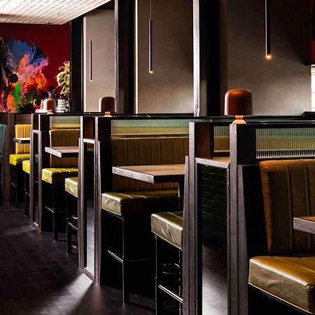 Qt Melbourne Hotel Bagian luar foto Interior of a typical restaurant