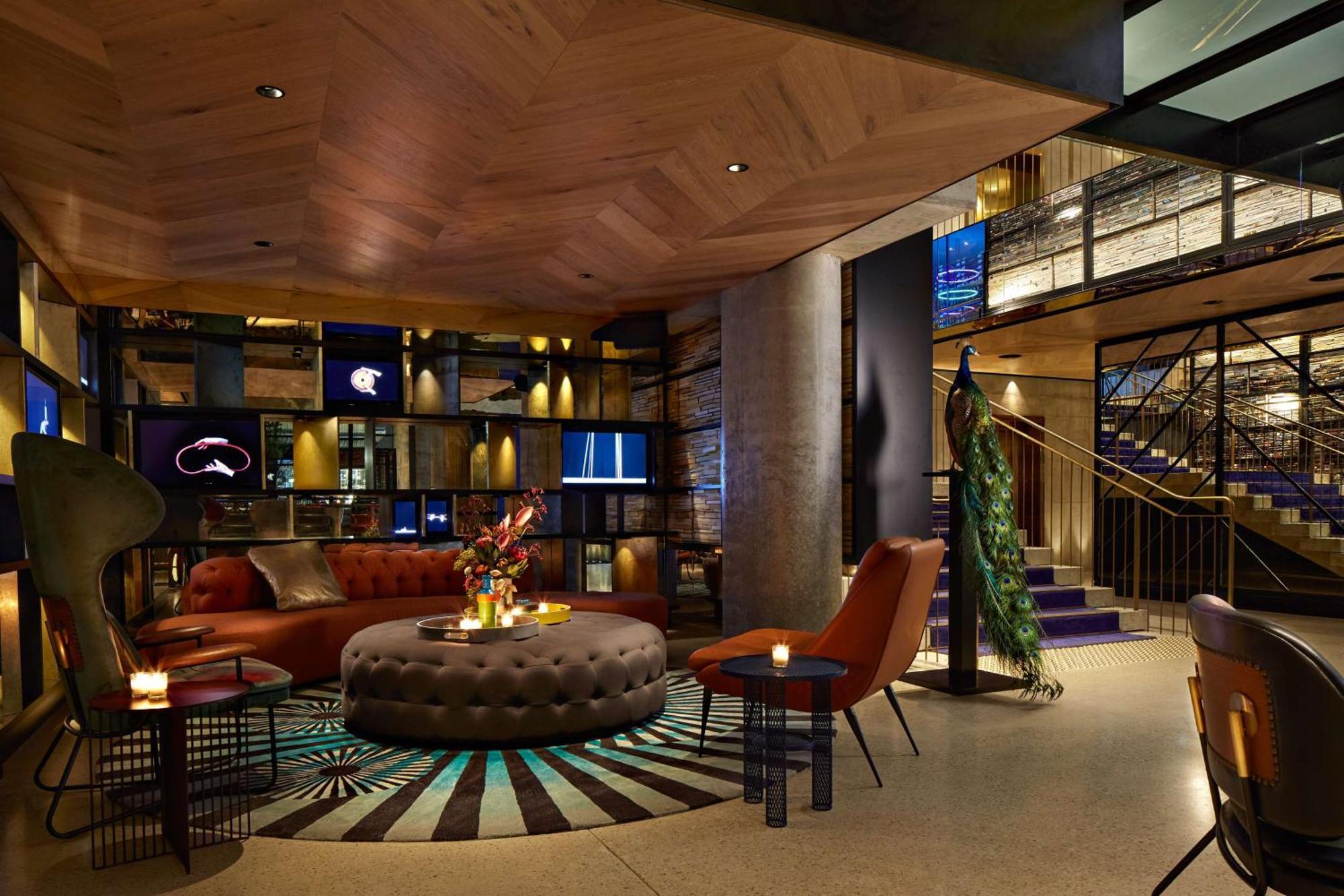 Qt Melbourne Hotel Bagian luar foto The lobby of the hotel