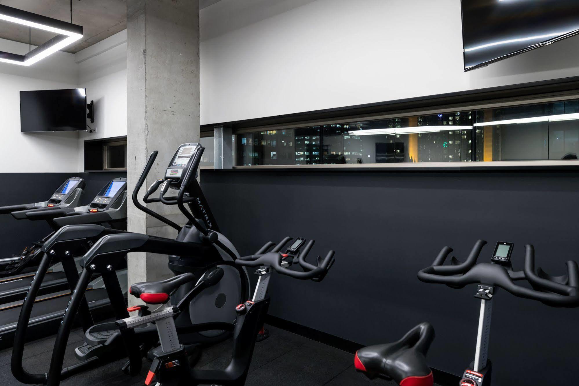 Qt Melbourne Hotel Bagian luar foto The gym at the 2012 London Olympics